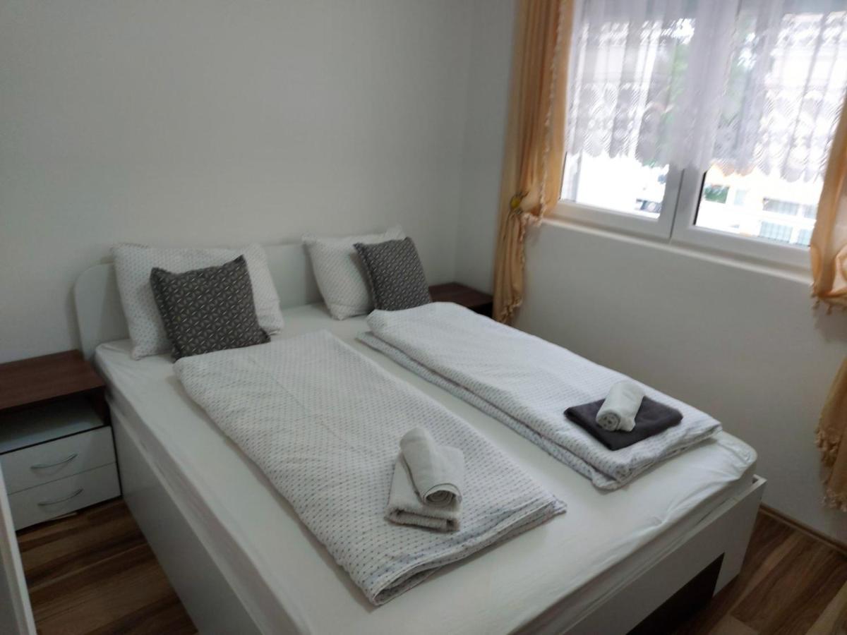 Adam' S Apartment 3 Kladovo Zewnętrze zdjęcie